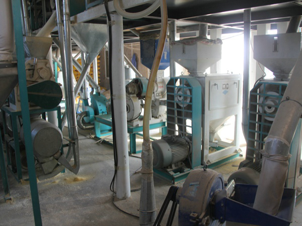 玉米深加工機械廠家淺談原料水分調(diào)節(jié)的標準要求(圖1) 玉米深加工機械